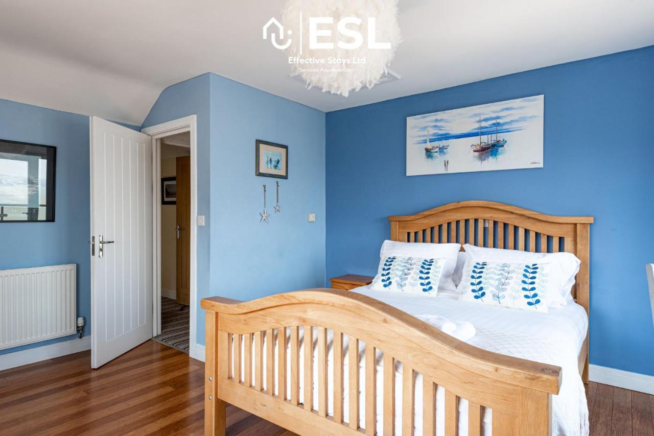 4 En Bedroom Overlooking New Quay Sea Holiday home *