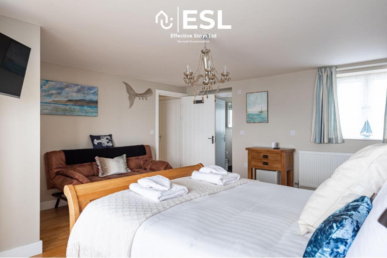 4 En Bedroom Overlooking New Quay Sea